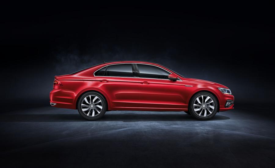  Volkswagen Lamando 2018 года  (фото 2 из 24)
